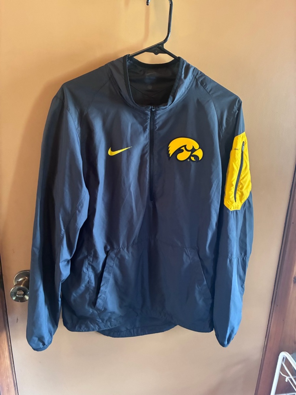 Nike Black and Yellow Iowa Hawkeyes Windbreaker Jacket